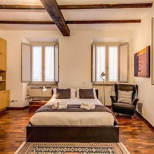 Studio met een King Size Bed